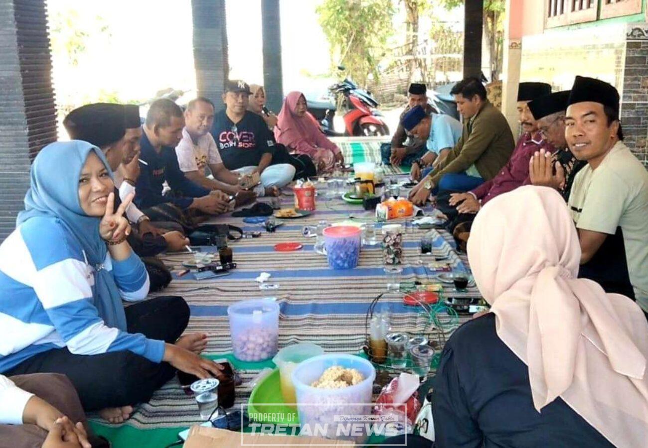 Kegiatan Halal Bihalal Yayasan Cahaya Kasih Pamekasan di Sekretariat Yayasan Desa Konang Galis