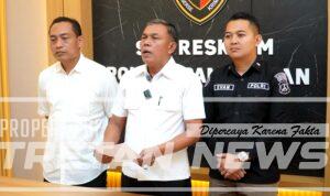 satreskrim-polres-pamekasan-ungkap-pemerkosaan-disabilitas.jpg Petugas Satreskrim Polres Pamekasan memberikan keterangan pers terkait pengungkapan kasus pemerkosaan perempuan disabilitas di Pamekasan