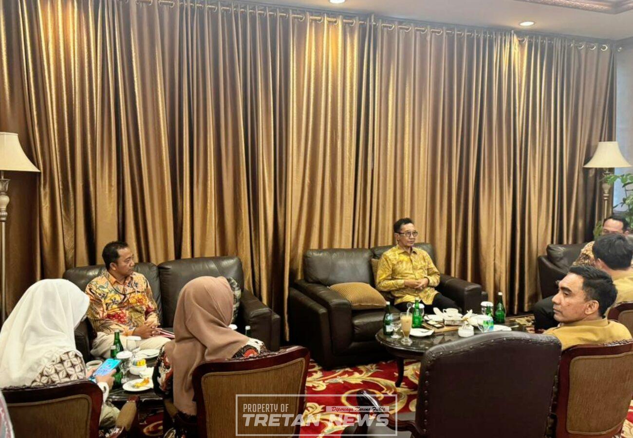 Bupati Pamekasan Kholilurrahman bersama jajaran OPD saat audiensi dengan Kemendagri membahas program LSDP dan pengelolaan lingkungan
