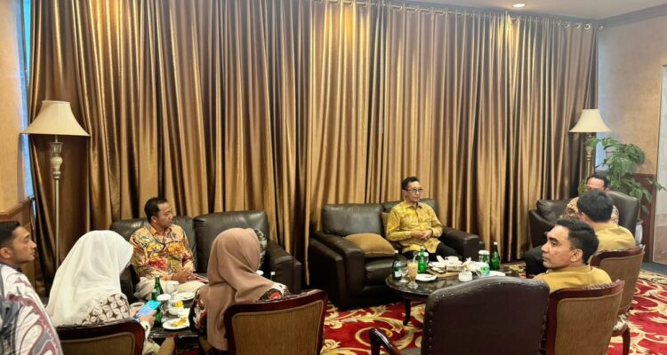 Bupati Pamekasan Kholilurrahman bersama jajaran OPD saat audiensi dengan Kemendagri membahas program LSDP dan pengelolaan lingkungan