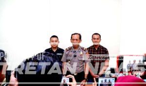 kapolsek-tlanakan-kasus-penggelapan-motor-pamekasan.jpg Kapolsek Tlanakan AKP Tamsil Efendi saat memberikan keterangan pers terkait kasus penggelapan sepeda motor di Pamekasan yang telah naik ke tahap penyidikan