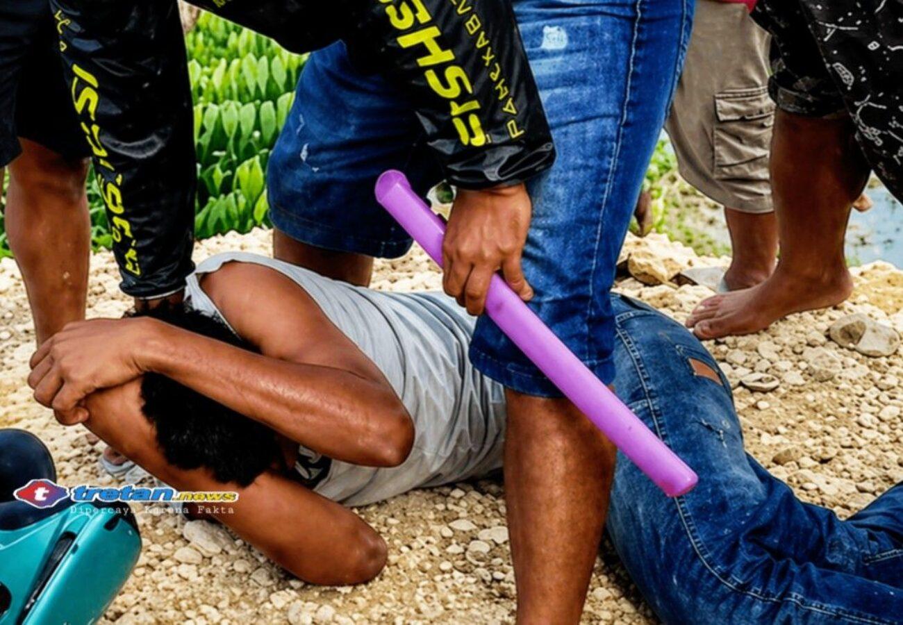 Pelaku curanmor diamankan warga di Pamekasan setelah kepergok saat mencoba mencuri sepeda motor di pinggir jalan