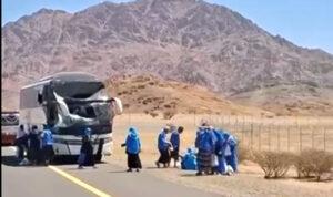 Bus jemaah haji Probolinggo mengalami insiden di kawasan Jabal Magnet Madinah, seluruh penumpang dipastikan selamat.