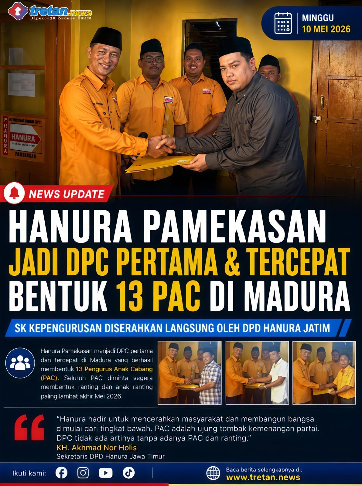 Penyerahan SK kepengurusan 13 PAC Hanura Pamekasan oleh pengurus DPC Hanura dalam agenda konsolidasi partai di Kantor DPC Hanura Pamekasan