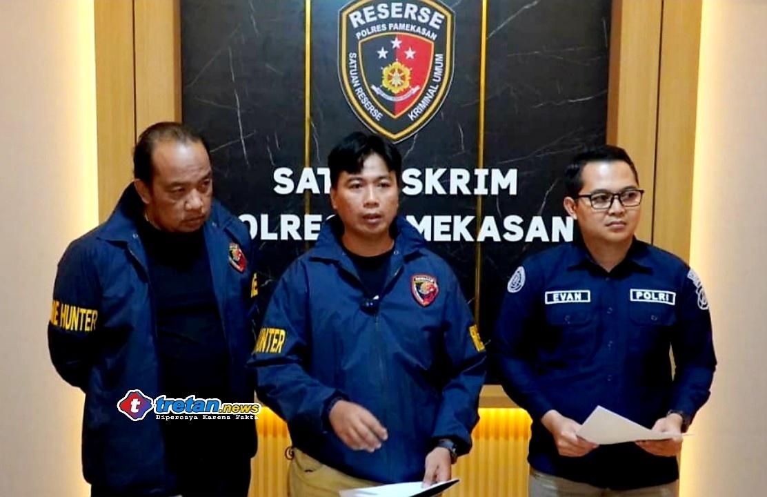 Tim Satreskrim Polres Pamekasan memberikan keterangan pers terkait pengungkapan kasus pencurian Toko Emas Jakarta yang diduga melibatkan jaringan pencurian nasional