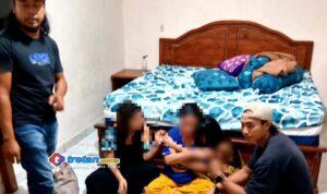Dua perempuan terduga pelaku pencurian toko emas di Pamekasan diamankan petugas Satreskrim Polres Pamekasan di wilayah NTB