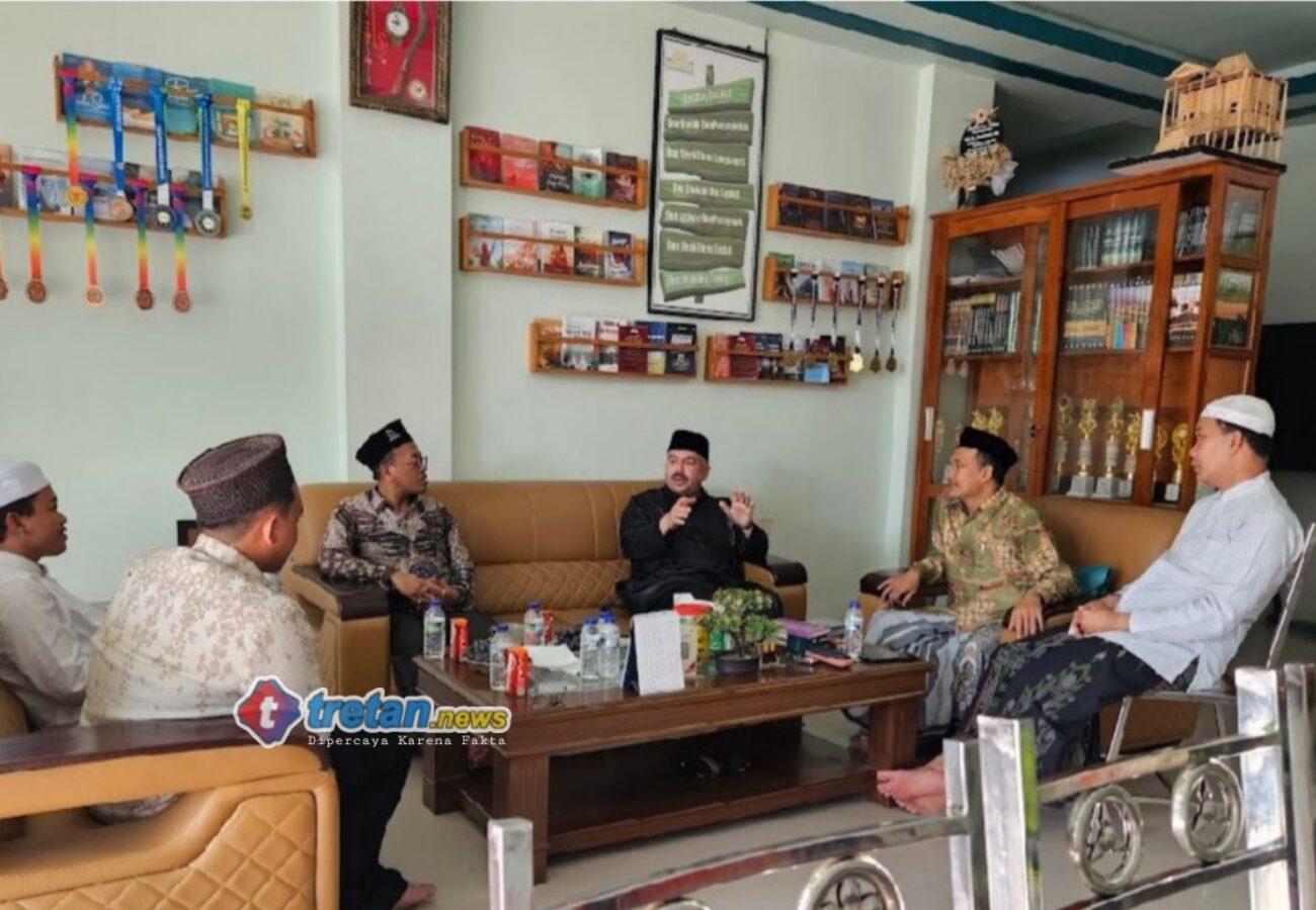 Investor Yordania saat mengunjungi IBS PKMKK Pamekasan Madura
