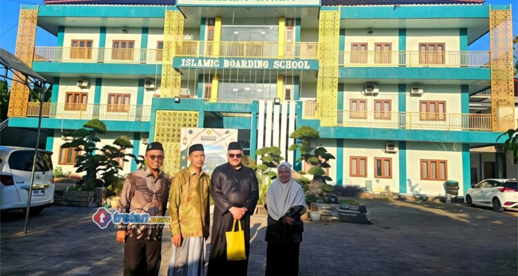 Investor Yordania mengunjungi pesantren teknologi IBS PKMKK Pamekasan