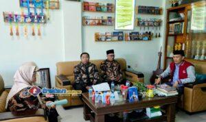 Penandatanganan kerja sama program tahfidz antara MAN 2 Pamekasan dan IBS PKMKK di Pamekasan