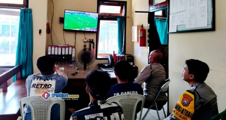 Polres Pamekasan nobar Piala Dunia 2026 bersama masyarakat di berbagai lokasi