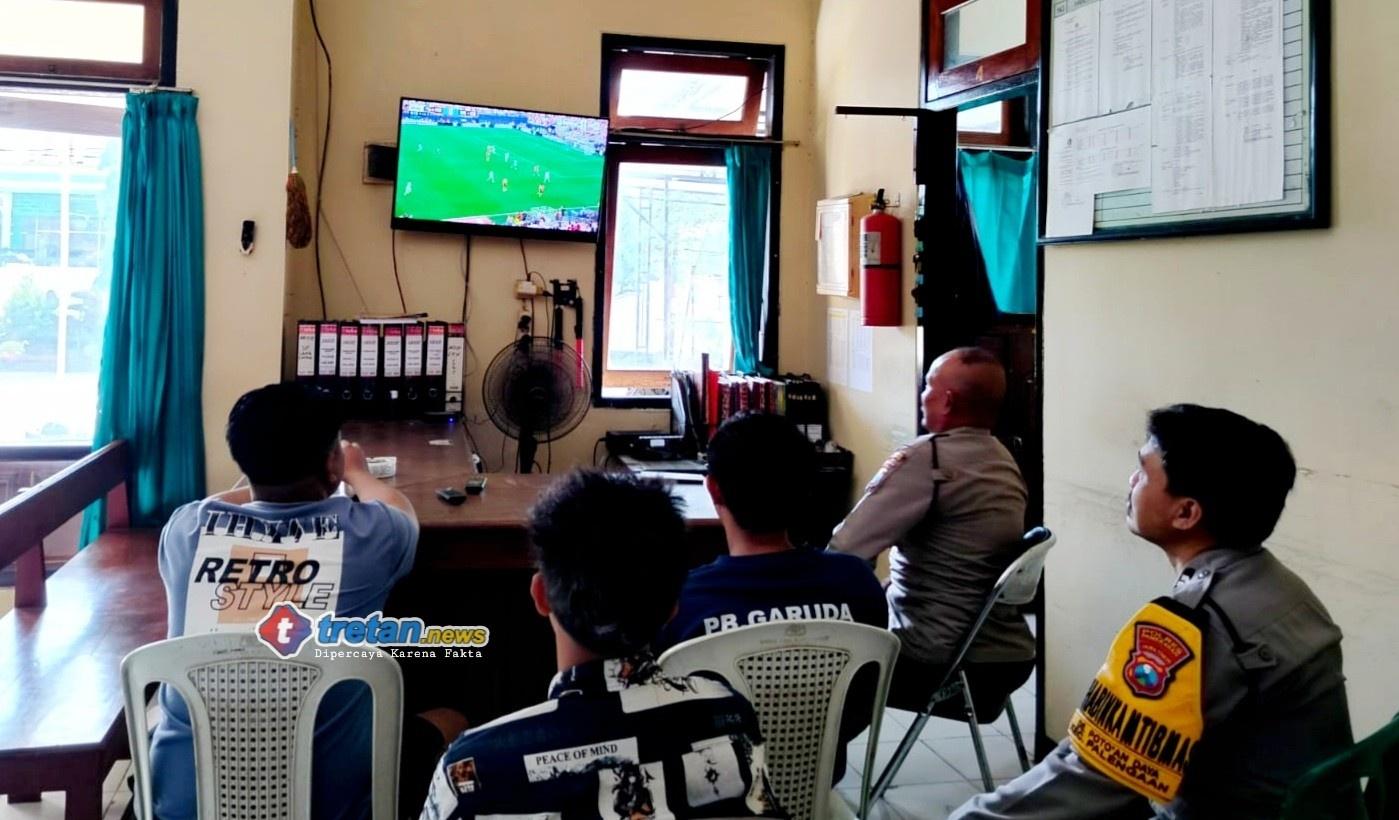 Polres Pamekasan nobar Piala Dunia 2026 bersama masyarakat di berbagai lokasi