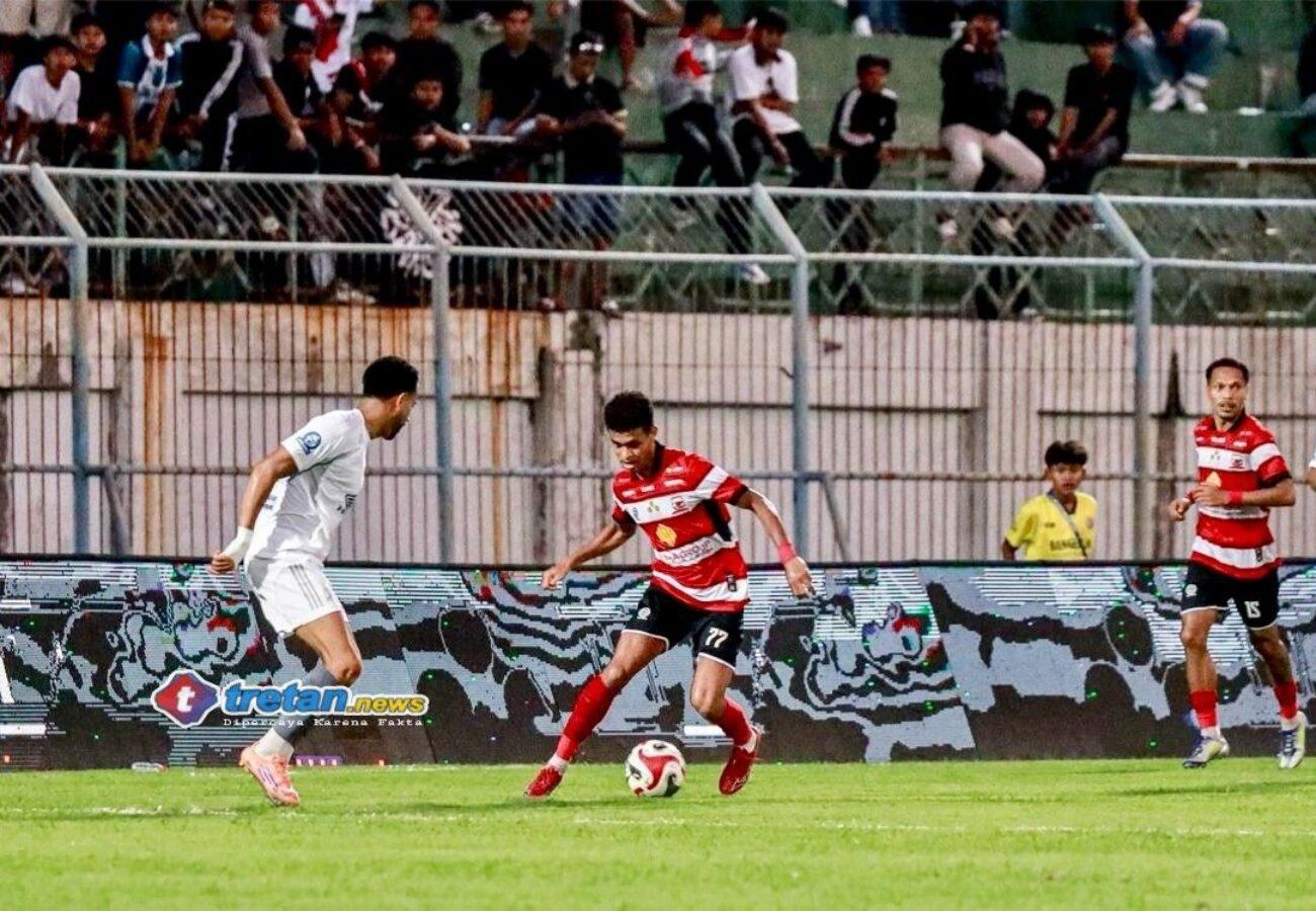 Sandro saat membela Madura United dalam pertandingan Liga Indonesia