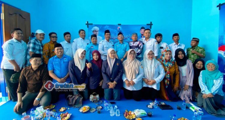 Bawaslu Pamekasan bertemu pengurus Partai Gelora membahas pengawasan Pemilu