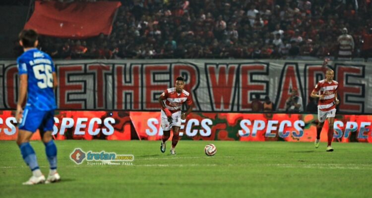 Hugo Gomes kembali diperkenalkan sebagai pemain Madura United musim 2026