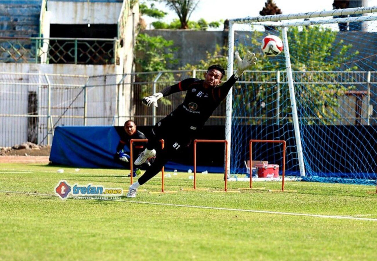 Aria Devangga kiper baru Madura United