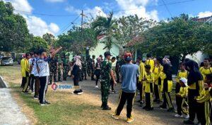 Dosen UIN Madura mendampingi peserta didik SLBN Bugih mengikuti eduwisata inklusif