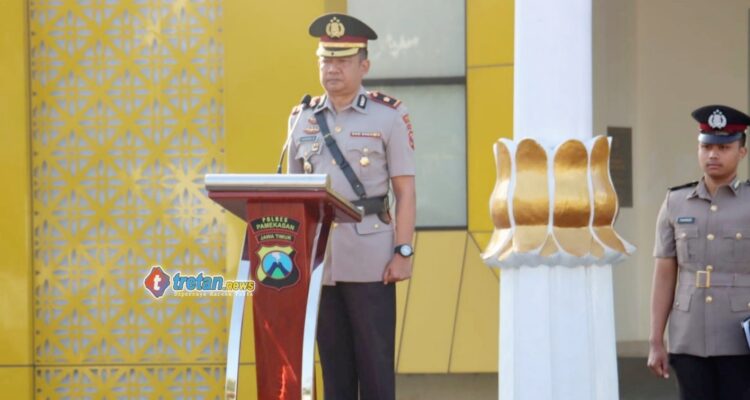 Wakapolres Pamekasan memimpin upacara Hari Juang Polri 2026