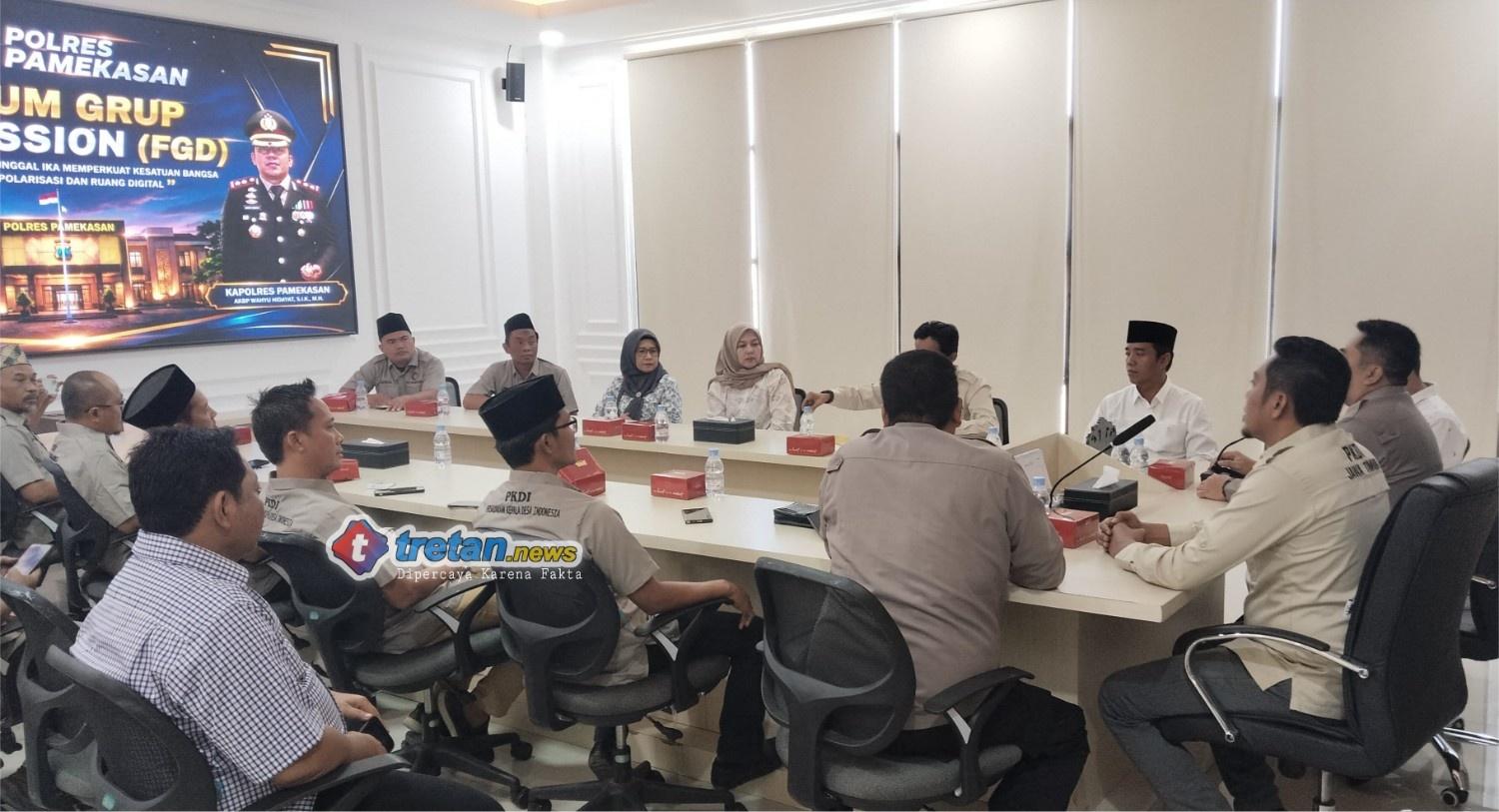 Kapolres Pamekasan menggelar FGD bersama elemen masyarakat