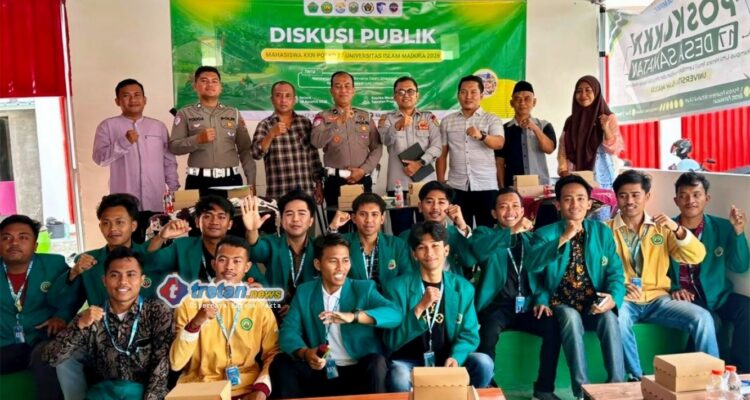 Ketua PWI Pamekasan menjelaskan Butterfly Effect dalam edukasi keselamatan berlalu lintas di Proppo
