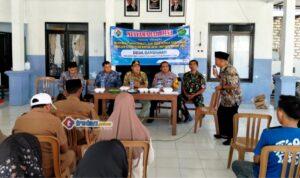Polsek Tlanakan menghadiri Musrenbangdes Desa Bandaran 2027