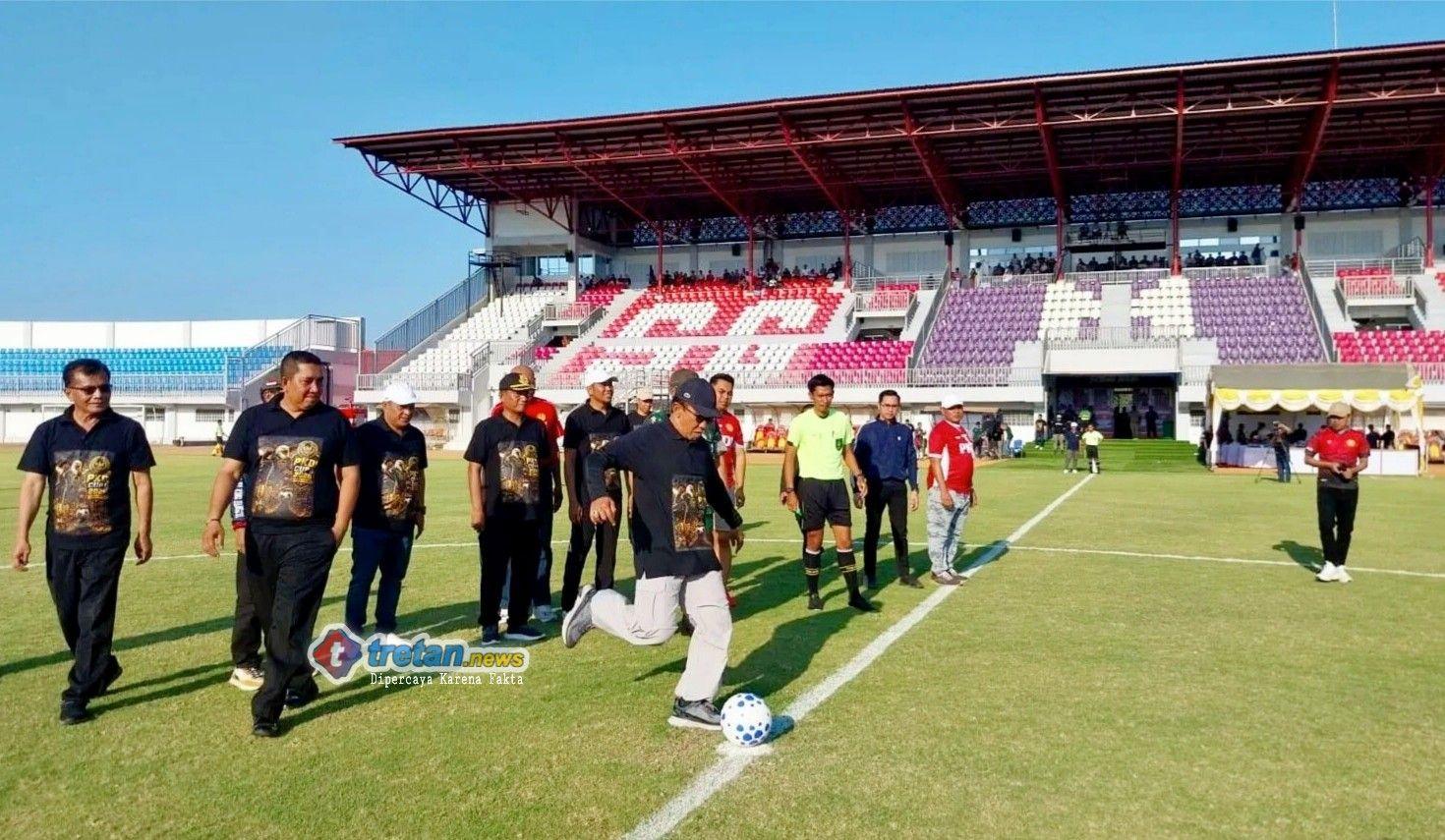 Pembukaan PKDI Cup II 2026 di SGMRP Pamekasan bersama kepala desa se-Madura