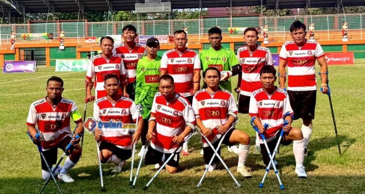 Pelantikan ASKAB PSAI Pamekasan dan bakti sosial anak disabilitas