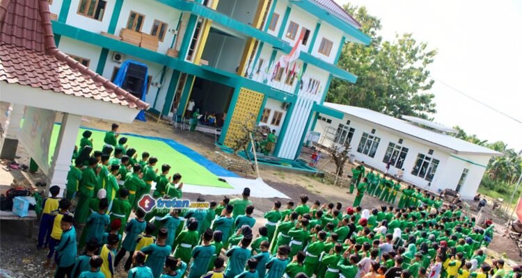 MTs Kyai Mudrikah Kembang Kuning mencatat puluhan santri inden