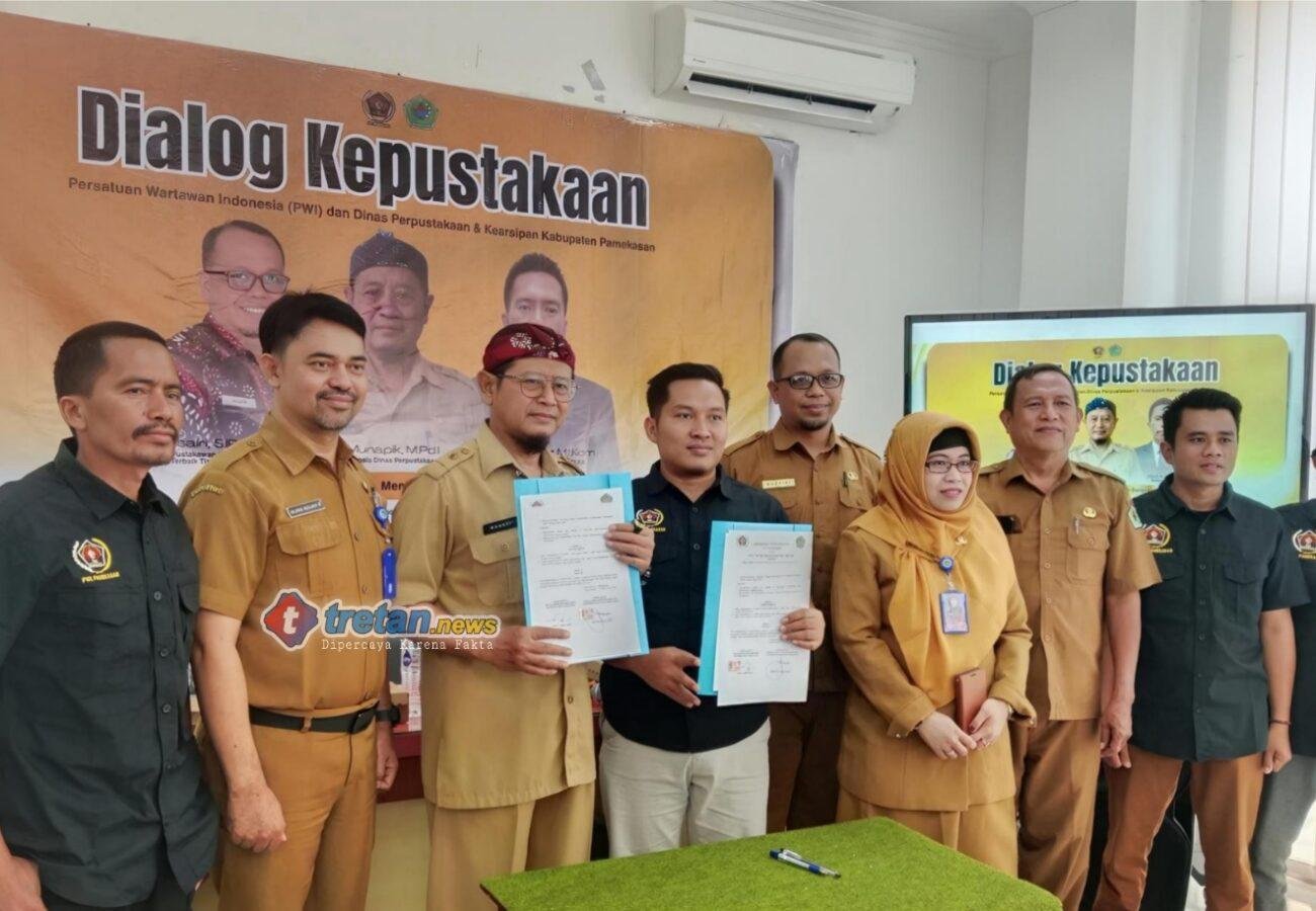 PWI Pamekasan dan Dinas Perpustakaan meneken MoU literasi digital