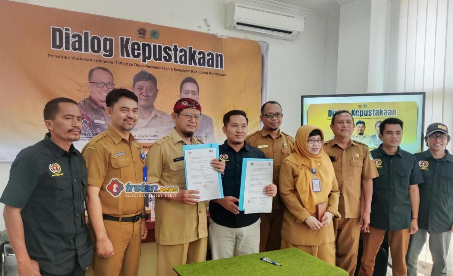 PWI Pamekasan dan Dinas Perpustakaan meneken MoU literasi digital