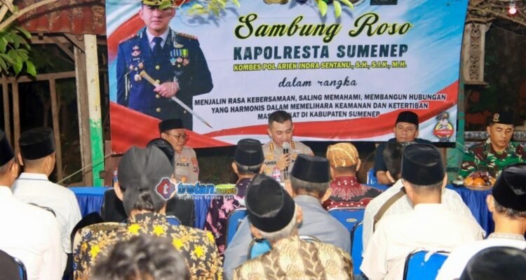 Kapolresta Sumenep bersama tokoh masyarakat dalam Sambung Roso Saronggi