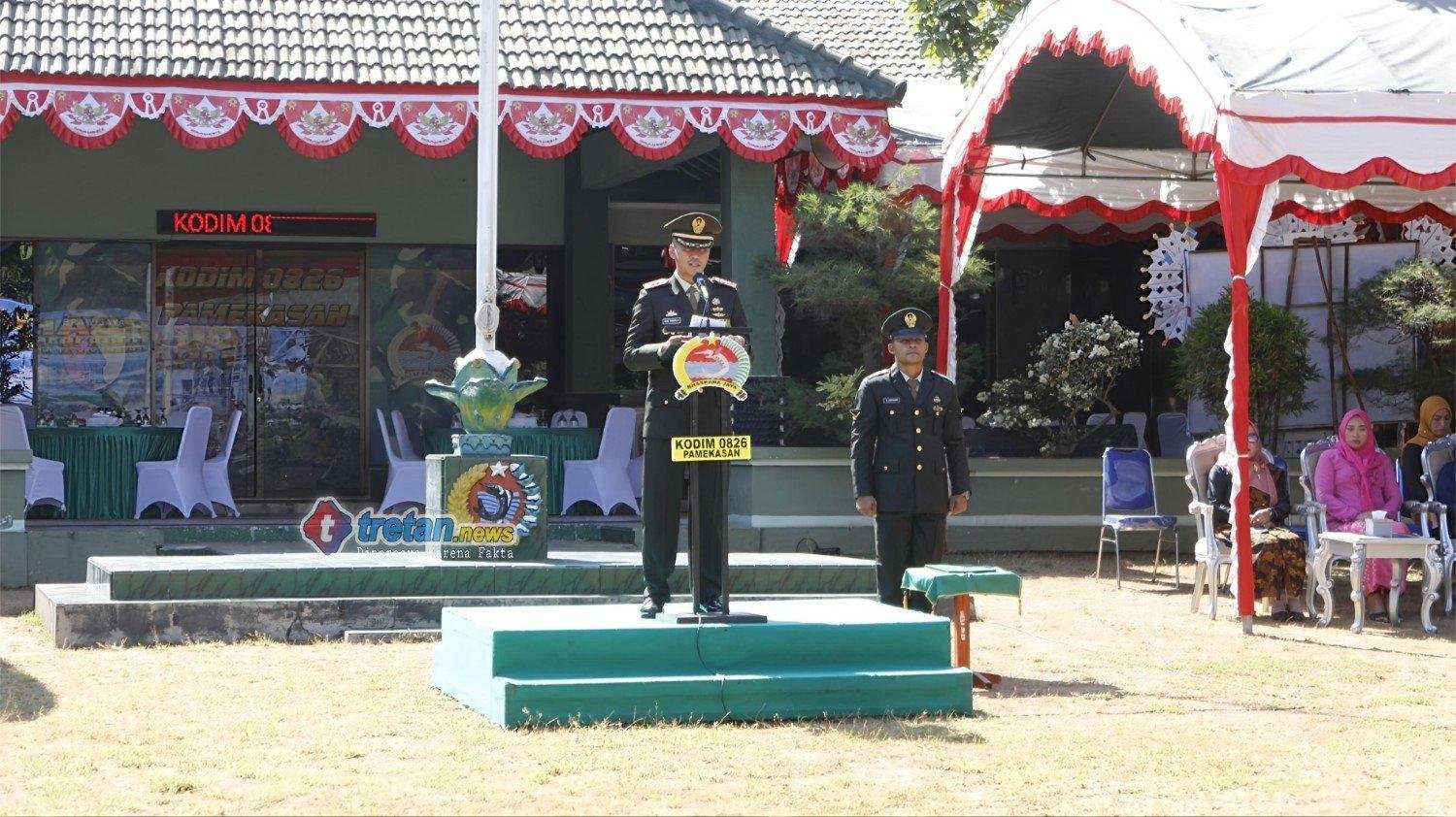 Dandim Pamekasan memimpin upacara HUT ke-81 TNI