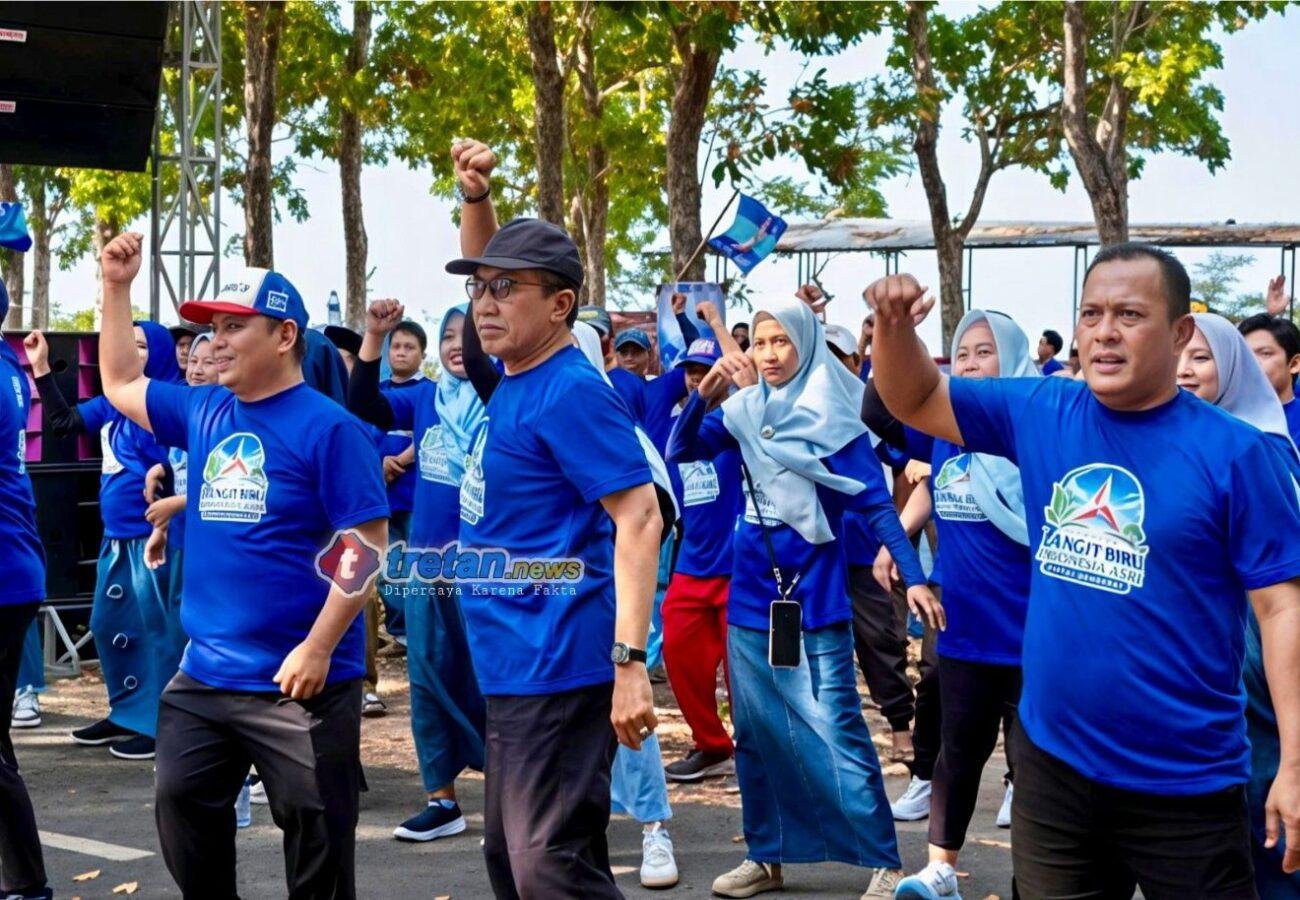 Ismail mengikuti kegiatan olahraga Partai Demokrat di Pamekasan