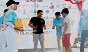 Ketua PWI Pamekasan Hairul Anam menghadiri senam sehat HUT ke-37 Radio Karimata